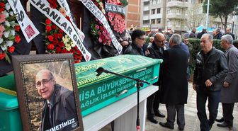 Gupse Özay'ın Amcası Salihli'de Son Yolculuğuna Uğurlandı