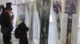 Anne Frank-Günümüz İçin Bir Tarih' Sergisi Bursa'da Açıldı