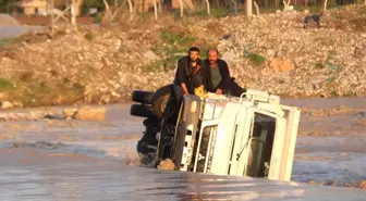 Azgın Sularda Can Pazarı