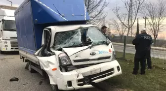Bursa'da Feci Kaza...kamyonet İki Tır'ın Arasına Sıkıştı