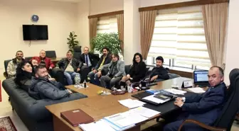 Düzensiz Düzenbazlar Film Yönetmeni ve Oyunculardan Üniversiteye Ziyaret