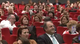 Izmir'de Kukla Zamanı