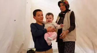 Depreme Kardeşiyle Yakalandı, Büyük Kahramanlık Gösterdi