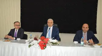 Vali Güvençer Saruhanlı'da Muhtarları Dinledi
