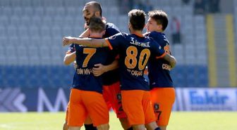 Başakşehir Takibi Bırakmıyor!