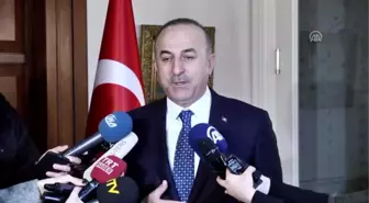 Hollanda'da Çavuşoğlu'na Engel Olma Girişimleri