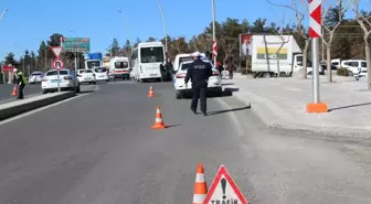 Şanlıurfa'da Trafik Kazası: 2 Yaralı