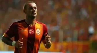 Sneijder'in Menajeri Görüşme Odasına