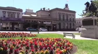 Istismara Uğrayan Arkadaşlarımın Çoğu Erken Yaşta Öldü' - Melbourne