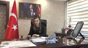 Kadın Kaymakamın Görev Aşkı