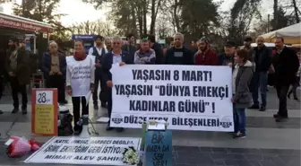 İhraç Edilen Mimar, Oturma Eyleminde Dünya Kadınlar Günü'nü Kutladı