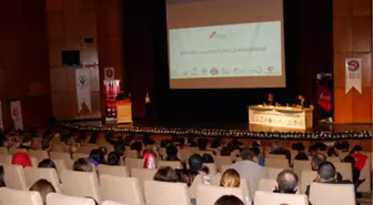 Rize'de Öğrencilere Bağımlılık Konferansı