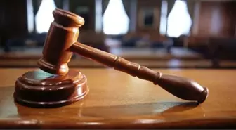 Tel Örgülerden Babanız Olsun Kim Girerse Girsin Vurun'