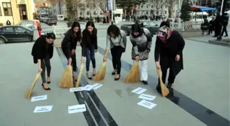 Tokatlı Kadınlar Sorunları Süpürdü