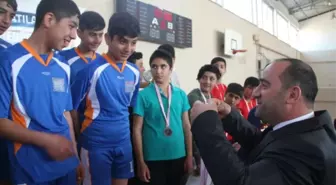 Diyarbakır'da Badminton Yıldızlar Müsabakaları Tamamlandı