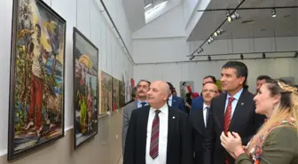 Kadınlar Resim Sergisi Açtı