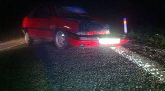 İzmir'de İki Otomobil Çarpıştı: 1 Ölü, 2 Yaralı