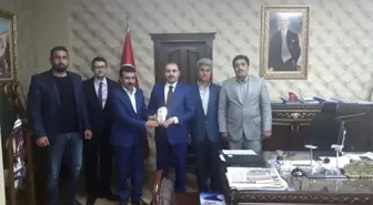 Köy Korucularından, Başsavcı Uğurhan Kuş'a Plaket