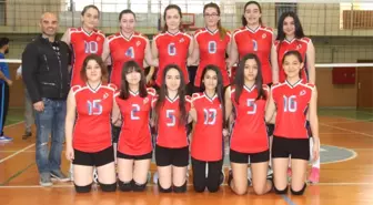 Voleybolda Okulların Şampiyonu Kadriye Moroğlu Anadolu Lisesi Oldu