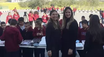 Yakın Doğu Koleji'nden, Lefkoşa Kadın Sığınma Evi'ne Katkı