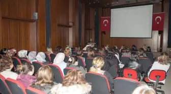 Güçlü Kadın, Sağlıklı Gelecek' Seminerleri Başladı