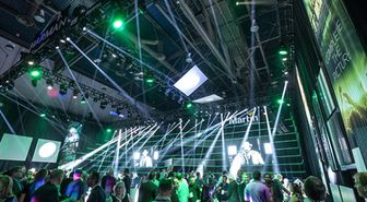 Samsung, Dev Firmayı Satın Aldı