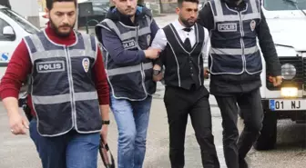 Aranan Şahıs Düğün Günü Damat Tıraşı Olurken Yakalandı