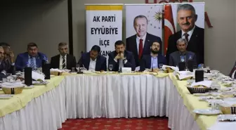 Başkan Ekinci Meclis Üyeleri, Mahalle Muhtarları ve İlçe Teşkilatıyla Bir Araya Geldi