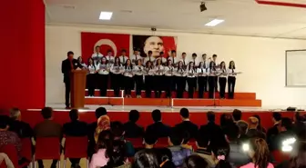 Sarıgöllü Öğrenciler Mehmet Akif'i Andı