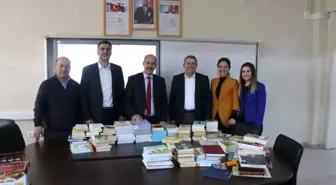 Van'da 'Bir Kitap da Benden' Kampanyası