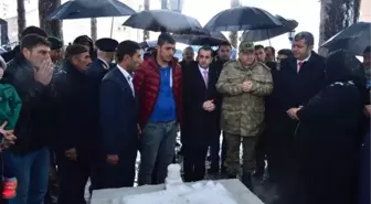 Bitlis'te Kar Altında Çanakkale Şehitlerini Anma Töreni