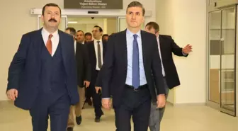 Müsteşar Gümüş, Isparta Şehir Hastanesi'ni İnceledi