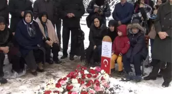 Şehit Eşi Esra Yıldırım: 'Seni Kalbime, Kalbimi Toprağa Gömdüm'