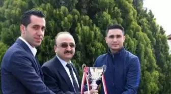 Bahar coşkusunu İş Sanat ile yaşayın