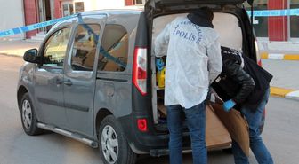 Elazığ'da 2 Kişi Sokakta Silahla Vuruldu