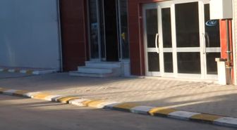 Elazığ'da 2 Kişi Sokakta Silahla Vuruldu