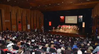 Huzurevi korosundan muhteşem konser