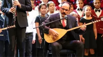 İbrahim Kalın'ın Türkü Klibi İzleyenleri Mest Etti