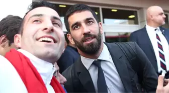 Arda Turan: PSG Maçından Sonra Yaptığım Paylaşımla Türkler Bile Dalga Geçti