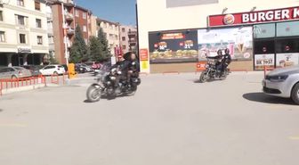 Nikaha Motosikletle Geldiler