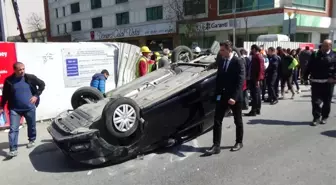 Aşırı Hız Yapan Sürücü Takla Attı Yol Kenarında Yürüyen Yayaya Çarptı