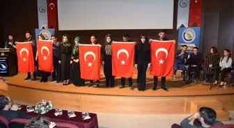 Düzce Üniversitesi Öğrencilerinden Çanakkale Şehitlerimiz İçin Anlamlı Etkinlik