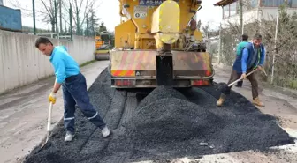 Kartepe'de Vatandaşların İhtiyaç Duyduğu Hizmetler Yerine Getiriliyor