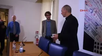 Varufakis: Türkiye Ile Yunanistan Arasındaki Sınırın Kalktığını Görmek Istiyorum