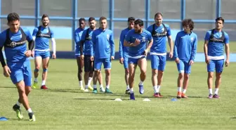 Adana Demirspor, Hazırlıklarını Tek İdmanla Sürdürdü