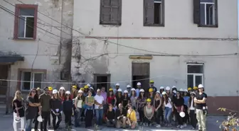 Ekonomili Öğrencilerden Kuşadası'na 'Sıfır Atık' Restoran