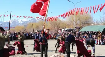 Oltu'da Bayraklı Fener Alayı Coşkusu (2)