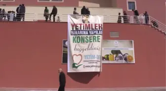 Yetimler Yararına Ilahi Konser