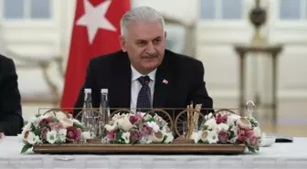 Başbakan Yıldırım'dan Hakan Şükür Yorumu: Her Camiada Yanlış Adamlar Olabilir