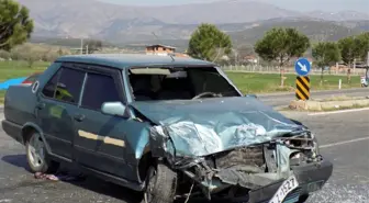 Karacasu'da Trafik Kazası; 4 Yaralı
